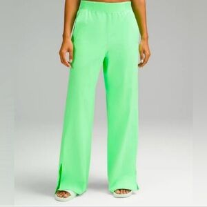 LULULEMON: high rise wide leg pant